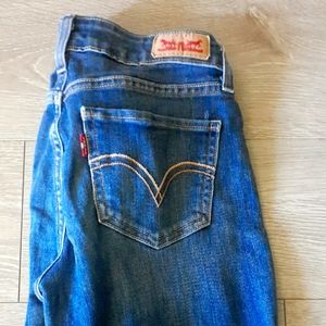 Levi jeans